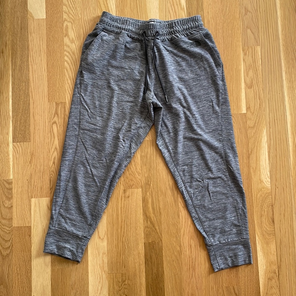 North Face capri joggers